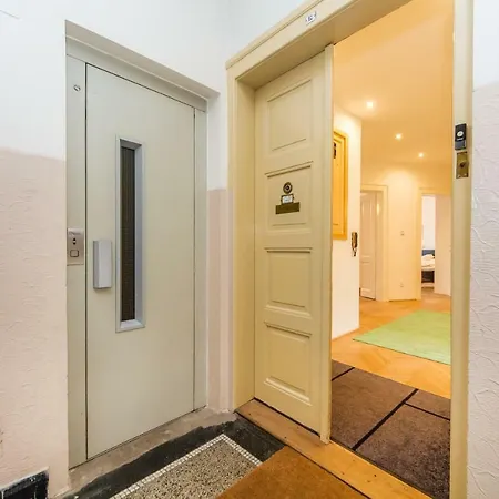 Great Apartament Praga